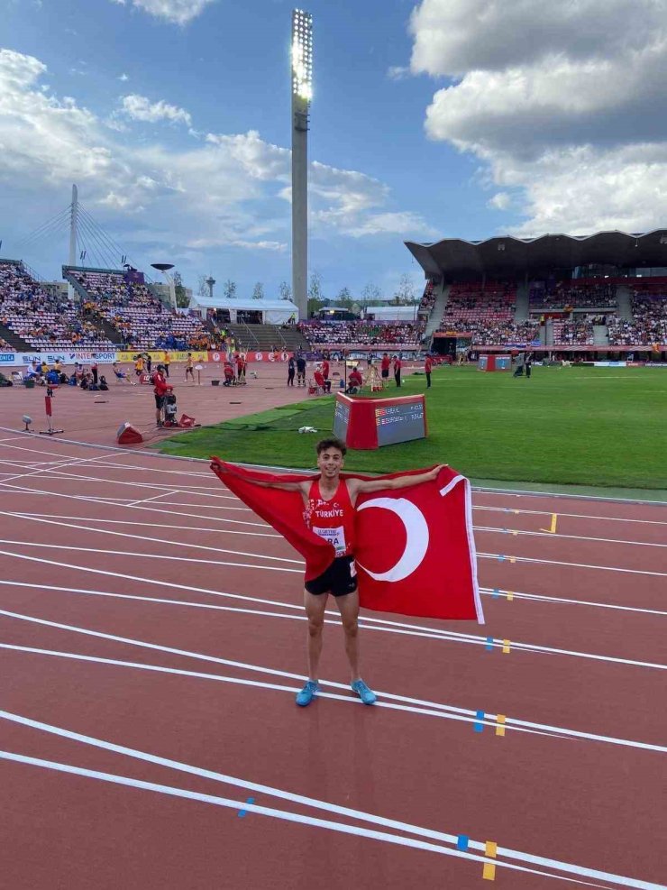 ERÜ öğrencisi rekor kırarak Avrupa şampiyonu oldu