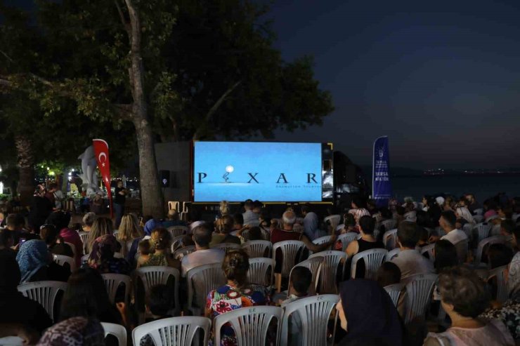 ‘Kamyoled’ ile açık havada sinema keyfi