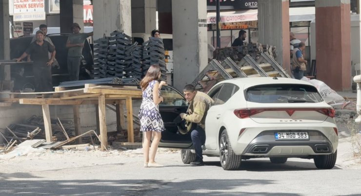 Avcılar’da BEDAŞ trafosu yandı mahalleli büyük panik yaşadı