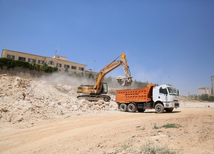 Büyükşehir Belediyesi trafiği rahatlatacak yeni alternatif yol çalışmalarına başladı