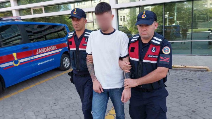 Samsun’da çocuk 100 kutu uyuşturucuyla yakalandı