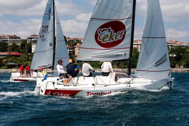 13. TAYK-Eker Olympos Regatta Yelken Festivali’nde genç yelkenciler kıyasıya mücadele verdi