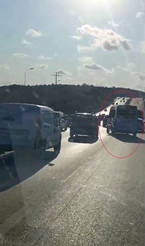 Düğün konvoyunda tehlikeli hareketler kamerada