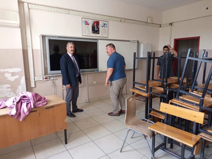 Efeler’de okullar yeni eğitim öğretim yılına hazırlanıyor