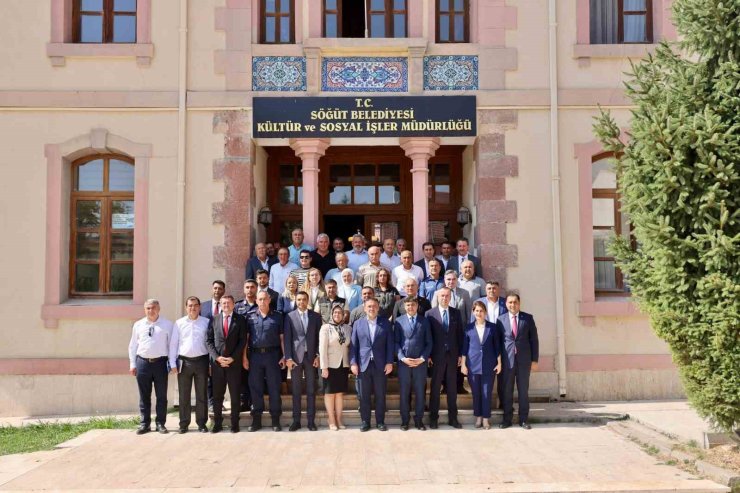 Bilecik Valisi Faik Oktay Sözer başkanlığında Söğüt’te muhtarlar toplantısı yapıldı