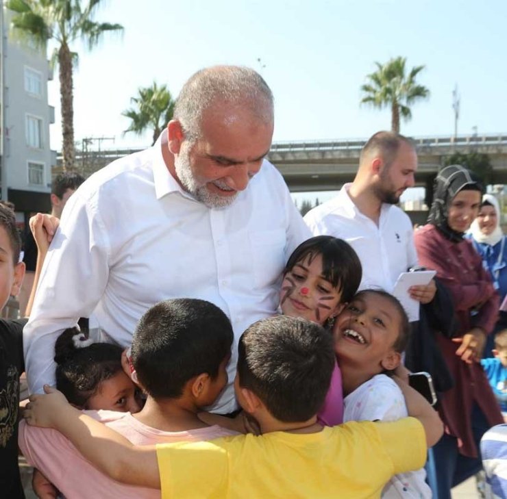 Başkan Sandıkçı: "Çocukları özel, eğitici ve eğlenceli aktivitelerle buluşturuyoruz"