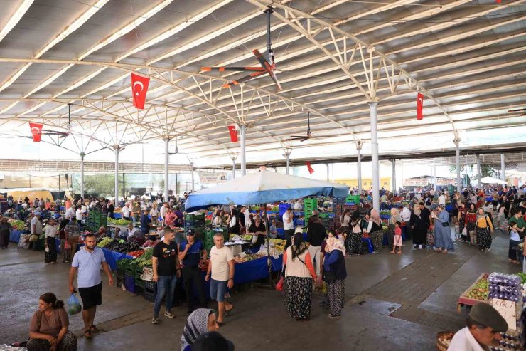 Başkan Kaya’dan Cuma Pazarı’na serinleten dokunuş