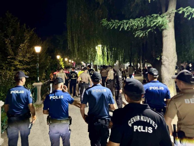 Polis ekiplerinden geniş kapsamlı uygulama