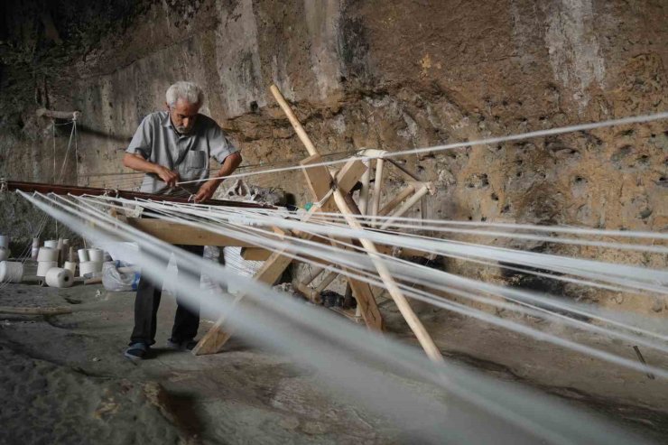 Gaziantep’te kendircilik mesleğini yapan 2 usta kaldı