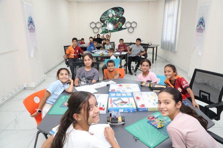 Geleceğin teknoloji liderleri Eyyübiye’de yetişiyor
