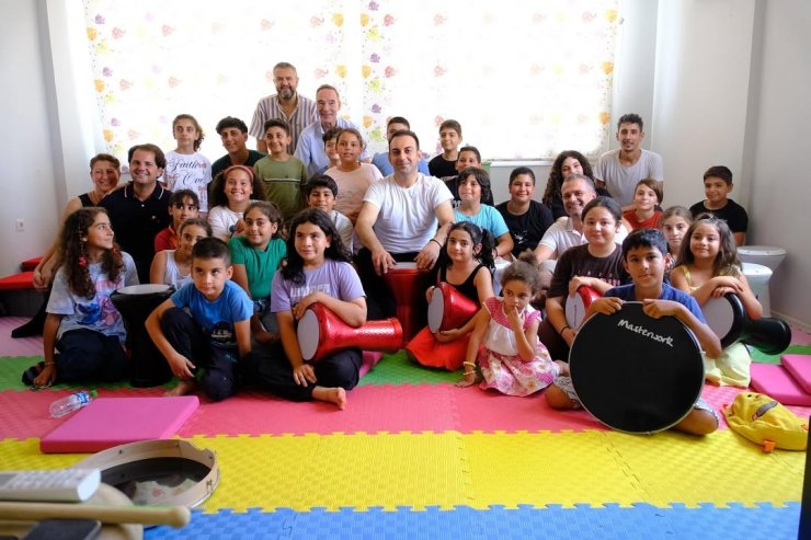 Girne Mansuroğlu Kültür Merkezi’nde minikler sanat coşkusu yaşadı