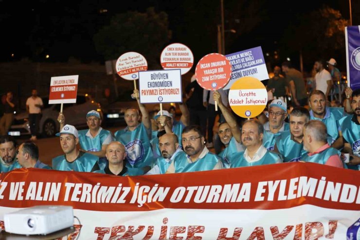 Sağlık-Sen’den 81 ilde ‘112’ dakikalık oturma eylemi