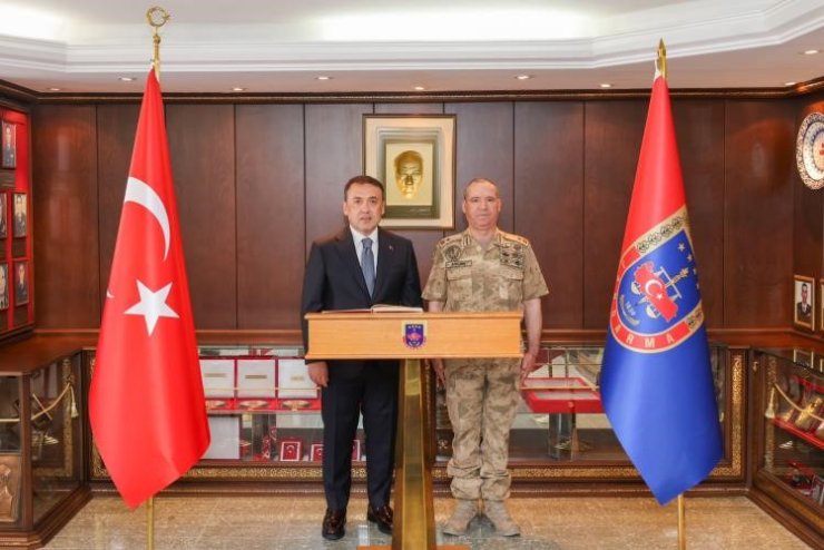 Vali Sözer’den iade-i ziyaret