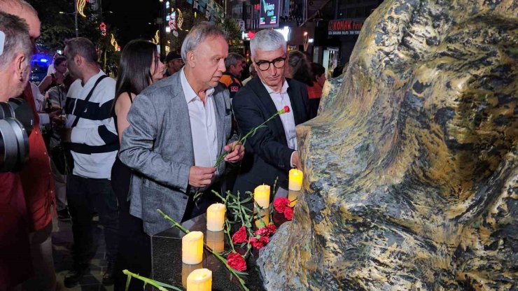 Marmara Depremi’nde hayatını kaybedenler Avcılar’da anıldı