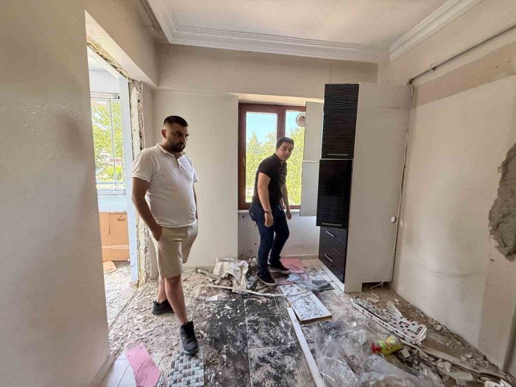 İhale ile aldığı evde eski sahibin yaptıklarıyla hayatının kâbusunu yaşadı