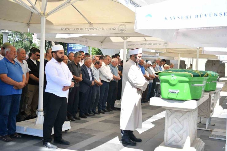 Erciyes Dağı’nda ölü bulunan çift son yolculuğuna uğurlandı