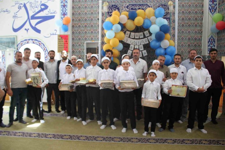 Malazgirt’te yaz Kur’an kursu mezuniyet programı düzenlendi