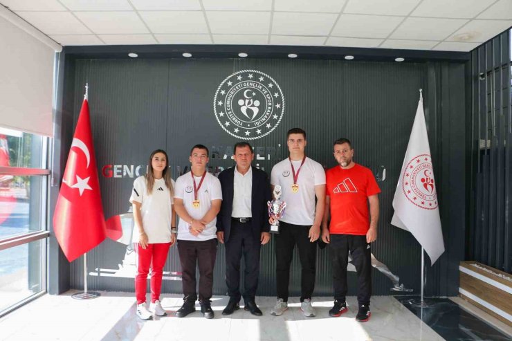 Şampiyon sporculardan Kabakcı’ya ziyaret