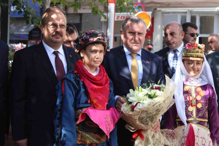 Bakan Bak’ın Aydın’daki ilk durağı Valilik oldu