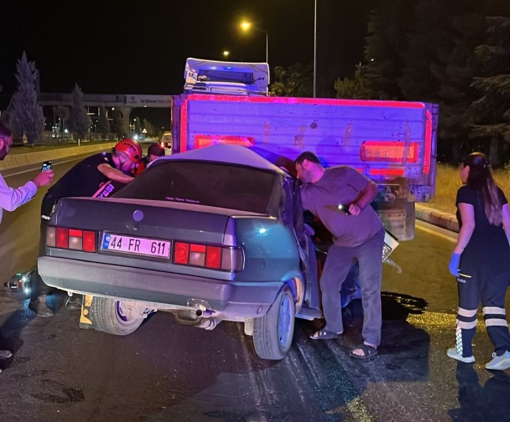 Malatya’da tır ile otomobil çarpıştı: 1 yaralı