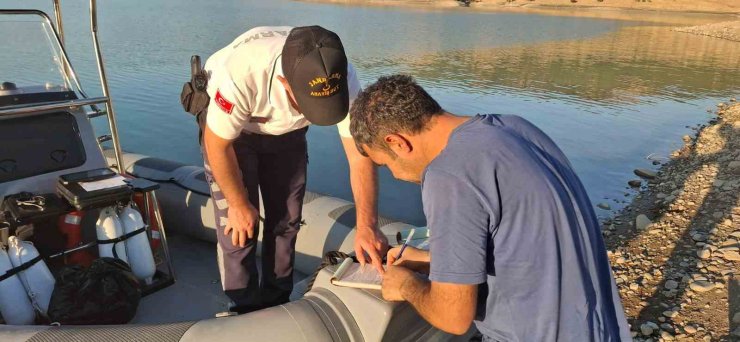 Yasak ağ ile balık tutan şahsa ceza