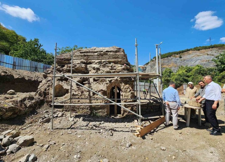 Tarihi Osmanlı hamamı aslına uygun restore ediliyor