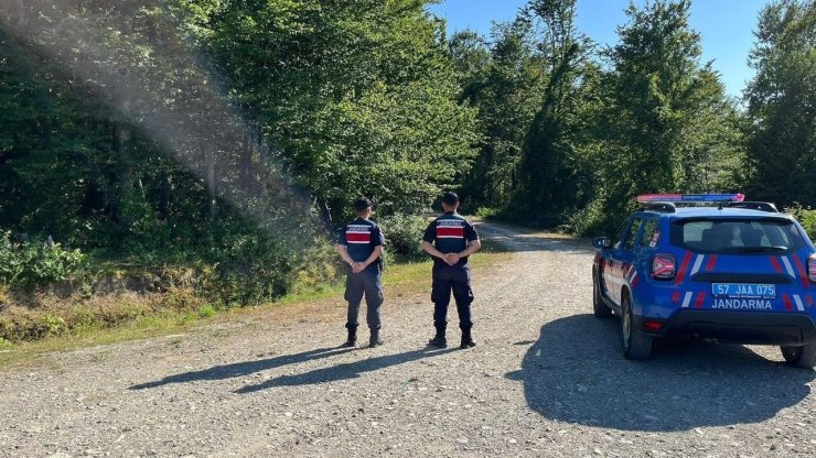 Sinop’ta ormanlık alanda ateş yakanlara ceza yağdı
