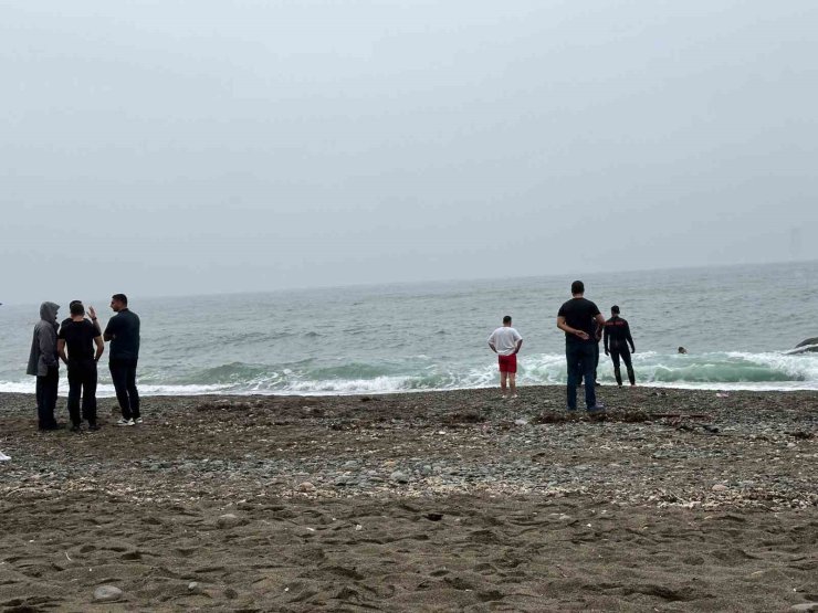 13 yaşındaki çocuk denizde kayboldu