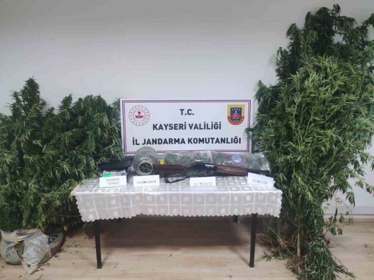 Uyuşturucuyu turşu bidonuna gizledi: 1 gözaltı