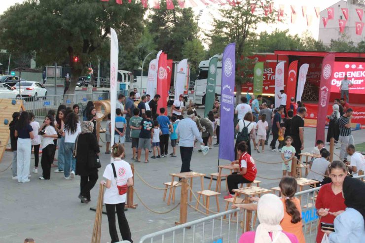 Türkiye Geleneksel Spor Dalları Federasyonu’nun "Geleneksel Oyun Tırı" Siirt’te