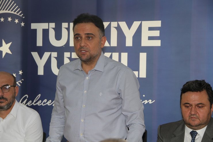 Baybatur: "Belediyeleri yönetemeyen memleketi yönetemez"