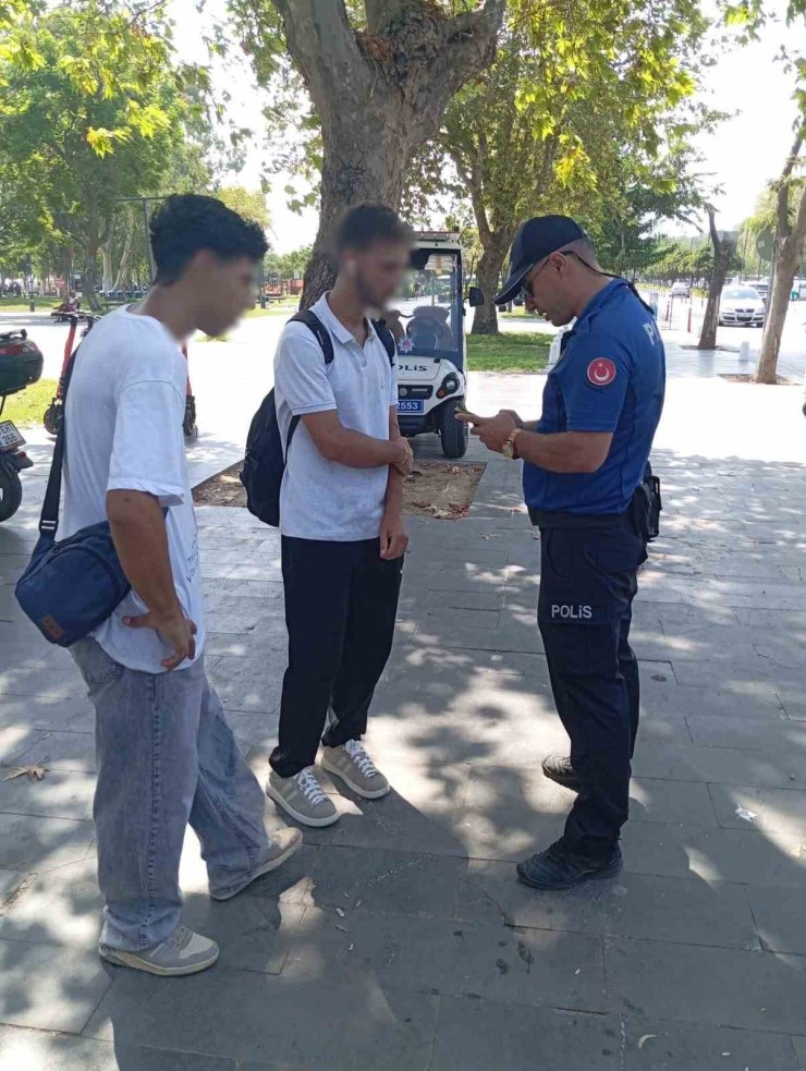 Antalya’daki denetimlerde kaçaklar yakalandı, binlerce şahıs sorgulandı