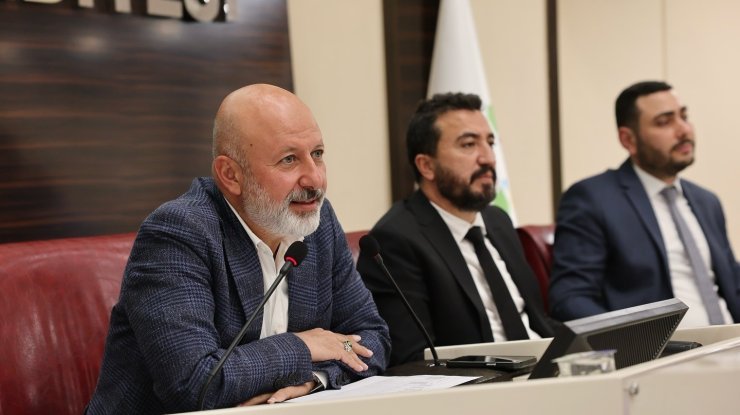 Başkan Çolakbayrakdar: "Hızla büyüyen ilçemize yatırım yapan, kazançlı çıkacak"