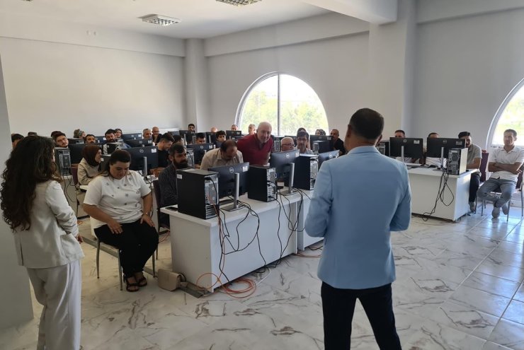 Kütahya’da ’Dijital Form ve Desen Tasarımı Eğitimi’ düzenlendi