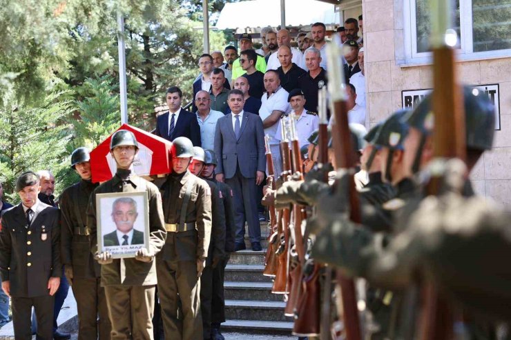 Kıbrıs gazisi son yolculuğuna uğurlandı