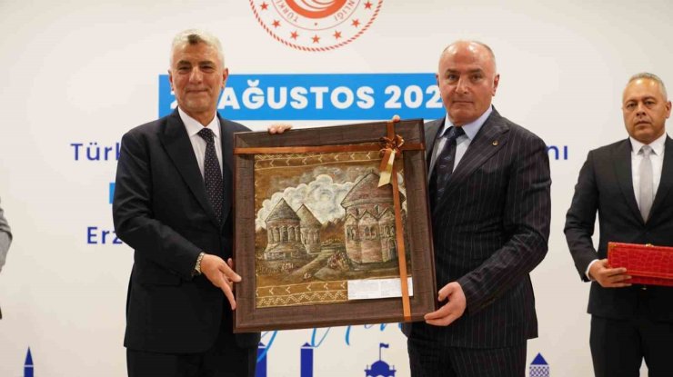 Özakalın Bakan Bolat’a iş dünyasının beklentilerini anlattı