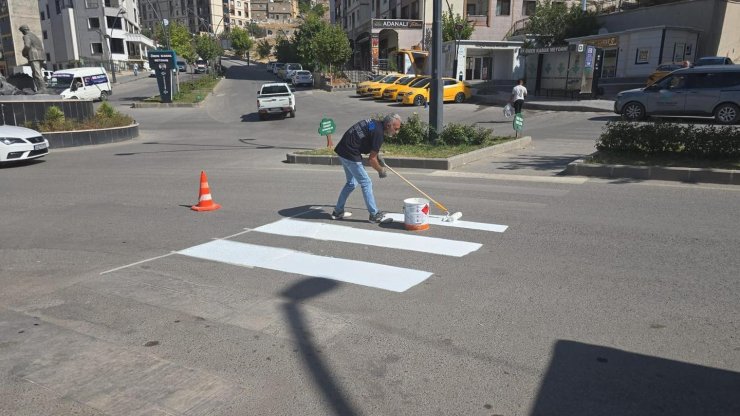 Şırnak’ta yaya geçitleri yenileniyor