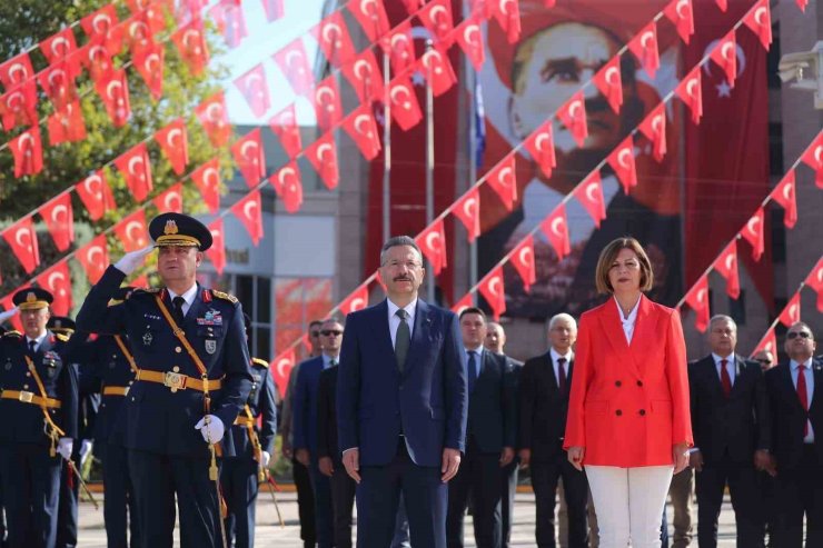 Eskişehir’de Zafer Bayramı kutlamaları başladı