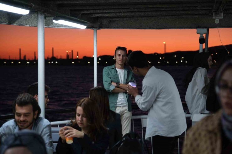 Gençler kariyer yolculuğuna mehtap molası verdi