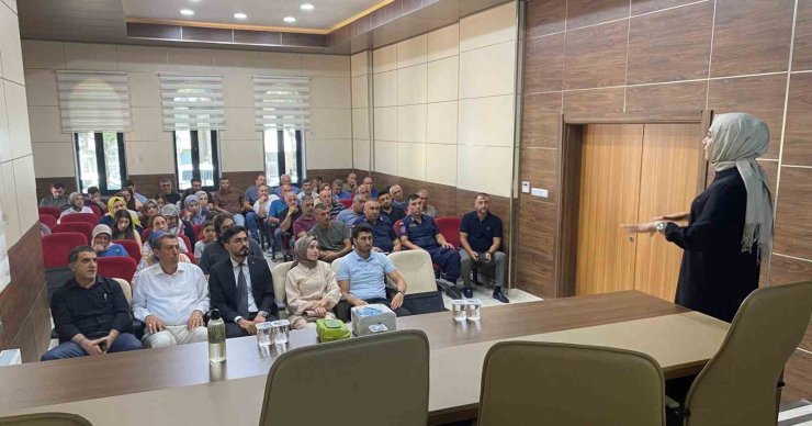 Elazığ’da ’Aşı Karşıtlığı’ konulu konferans