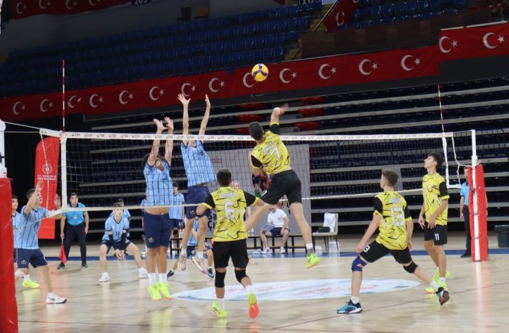 Manisa erkek voleybol takımı Türkiye Şampiyonu oldu