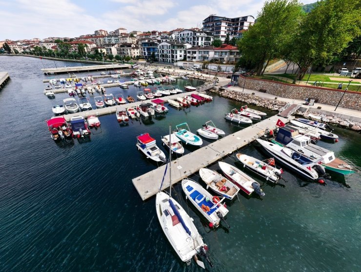 Tahir Büyükakın: "Bu hizmetleri göz boyamak için yapmıyoruz"