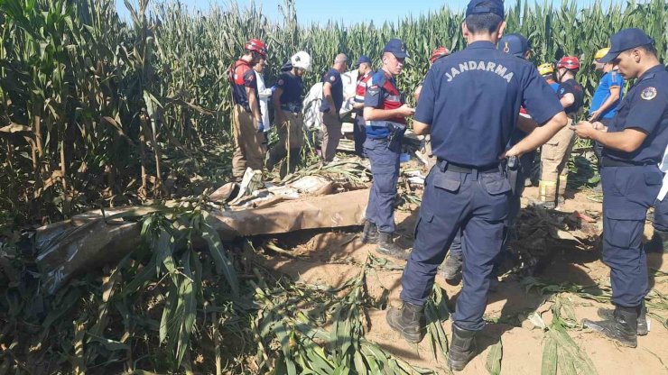 İzmir’de eğitim uçağı düştü: 1 pilot hayatını kaybetti