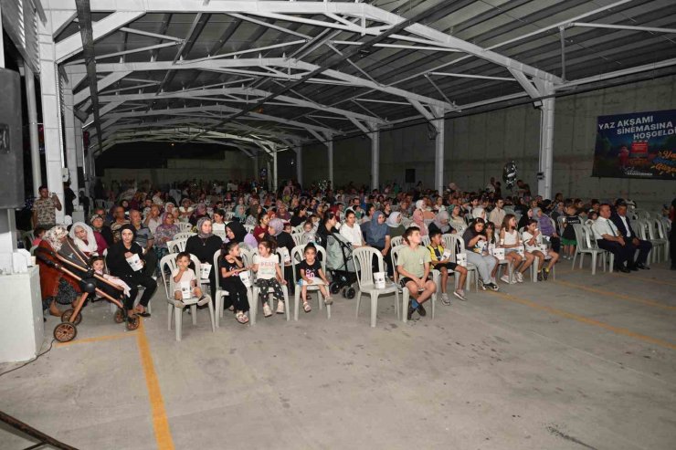 Isparta Belediyesi yaz sineması etkinliği devam ediyor