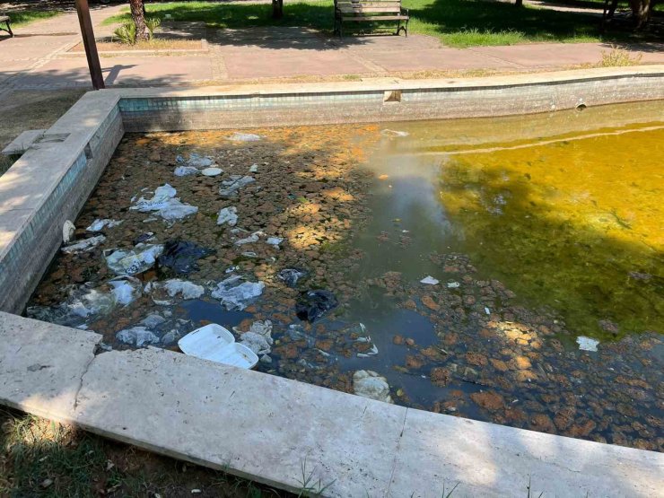 Nevzat Biçer Parkı bakımsızlıktan kullanılmaz hale geldi