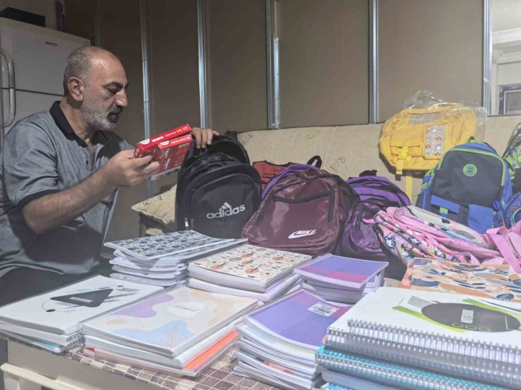 Diyarbakır’da hayırseverlerin desteğiyle öğrencilere kırtasiye malzemesi desteği