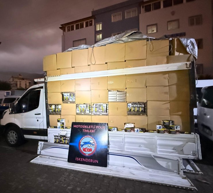 Hatay’da 2 milyon 900 bin adet gümrük kaçağı makaron ele geçirildi