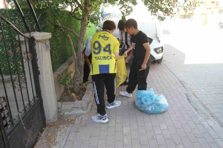 Çevreci çocuklardan örnek davranış