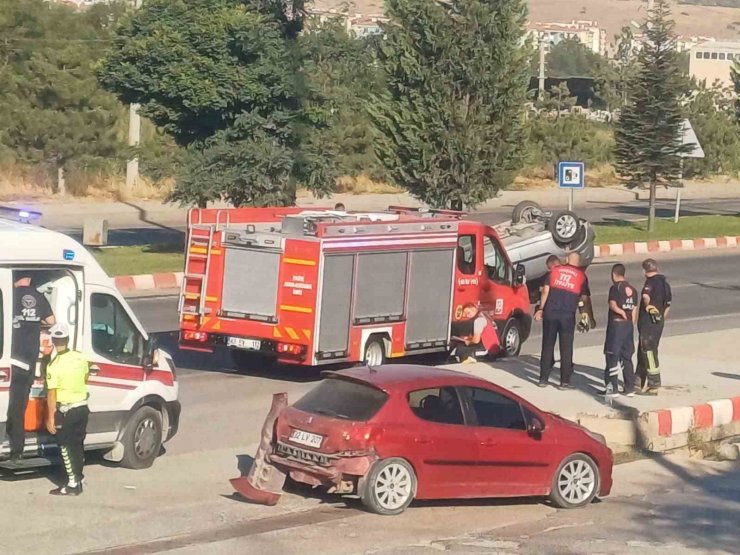 Tavşanlı’da trafik kazası, 2 yaralı