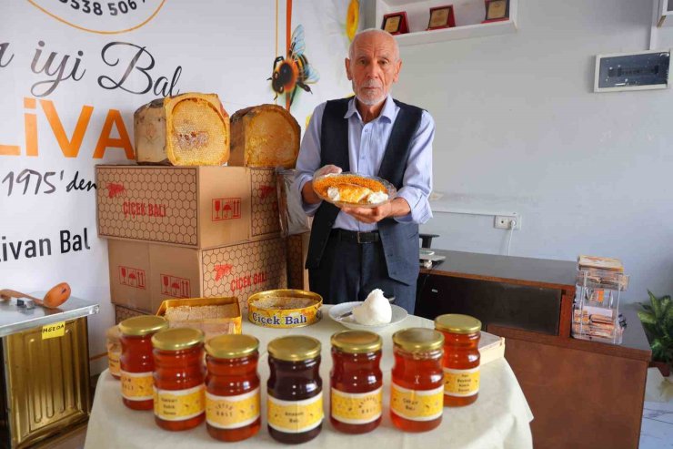 Kahramanmaraşlı balcıdan videosunu paylaşan dünyaca ünlü modacıya davet: "Balımızın tadına baksın"